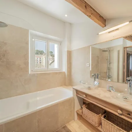 Elegant - Ac- 1br-3p -