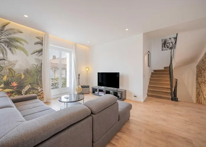 Elegant - Ac- 1br-3p -